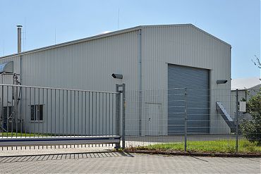 Maschinenhalle 10 × 45 m | BHKW-Anlage