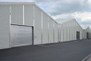 2 Stk. Logistikhalle 45 × 55 m (zweischiffig) | Logistikzentrum